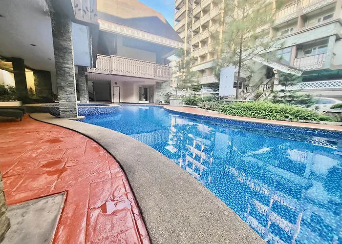 King Bed At Pine Crest #t3-439 Near Mall Apartment