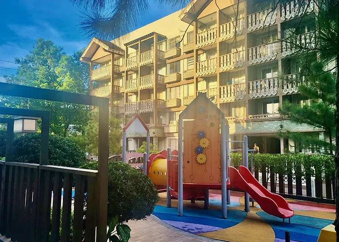 King Bed At Pine Crest #t3-439 Near Mall Manila