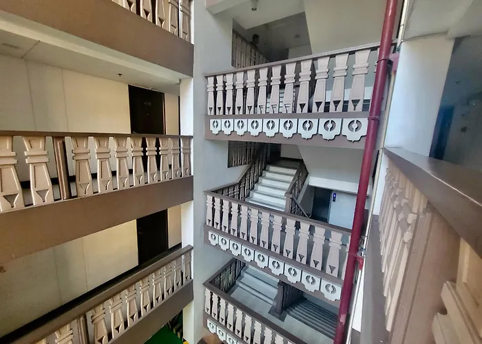Apartment King Bed At Pine Crest #t3-439 Near Mall