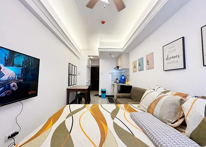 King Bed At Pine Crest #t3-439 Near Mall * Manila