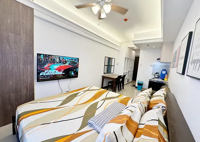 King Bed At Pine Crest #t3-439 Near Mall